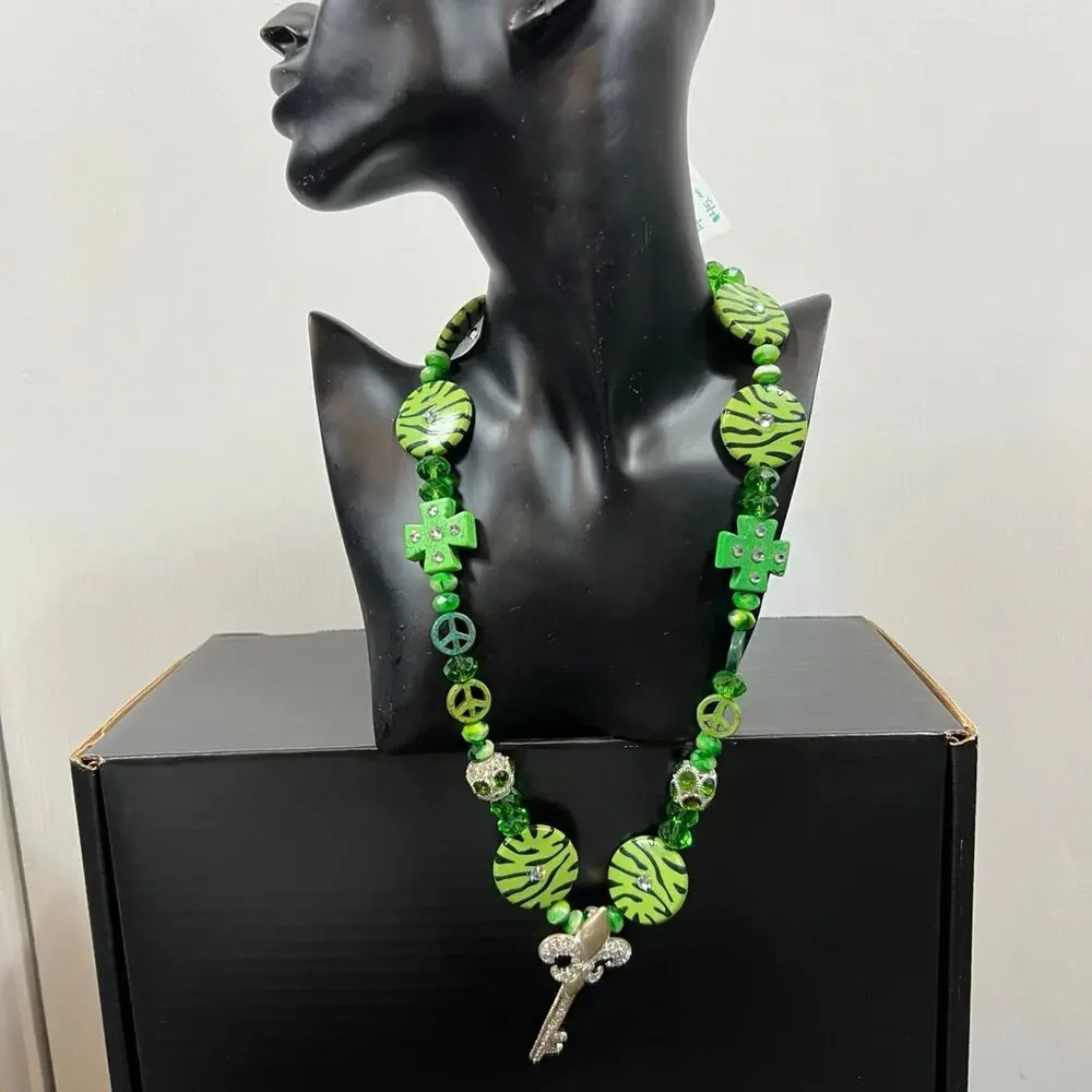 Handmade Green Zebra Beaded Necklace Rhinestone Magnetic Key Pendant OOAK 14”